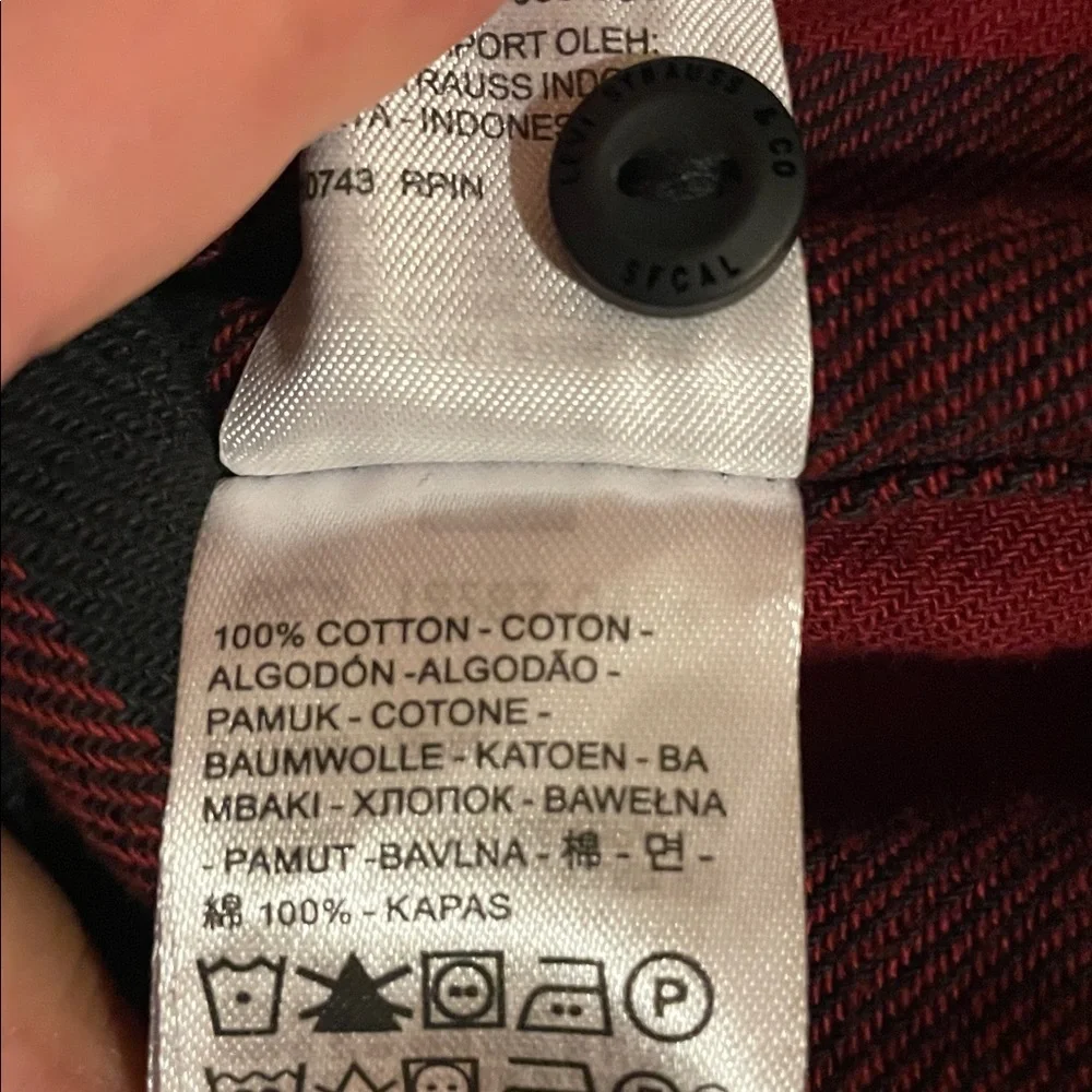 100% Cotton Levi's Red and Black Checkered Men's Shirt